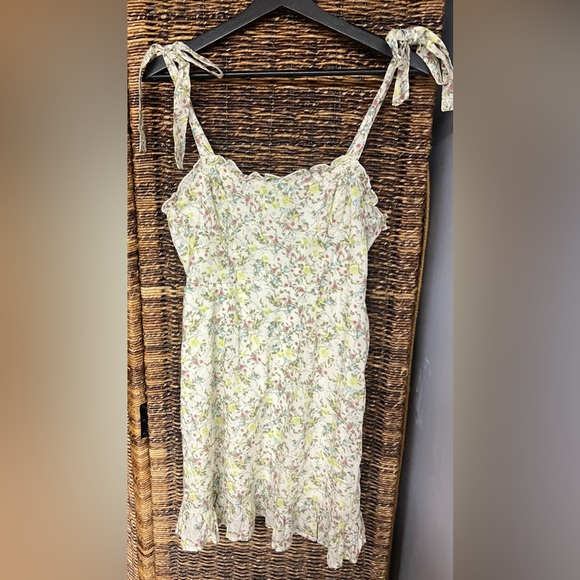 wild fable Dresses & Skirts - Wild Fable- Size:‎ Medium, Floral Dress, New with Tags